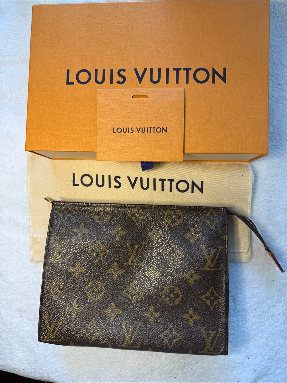 Louis Vuitton Monogram Pochette Toilette 19 M47544 Clutch with gift accessories